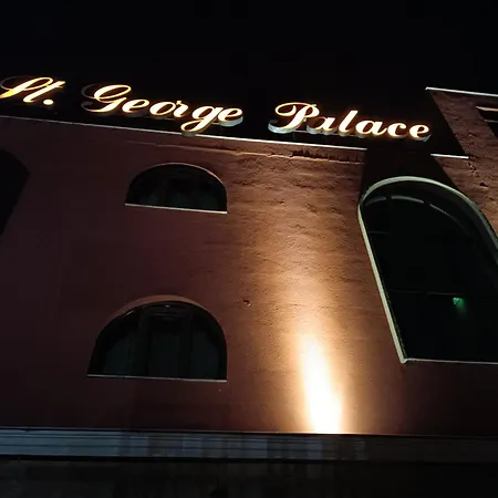 Bellevue Penthouse Saint George Palace Daire